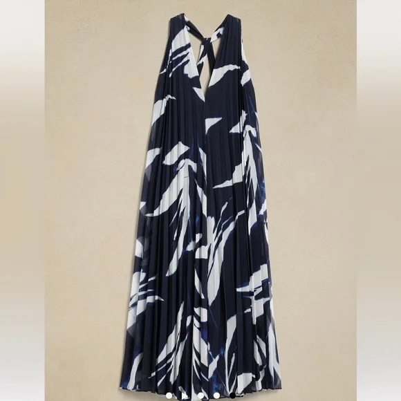 NEW! BANANA REPUBLIC Pleated Maxi Dress in Black, Size Large - Picture 9 of 9